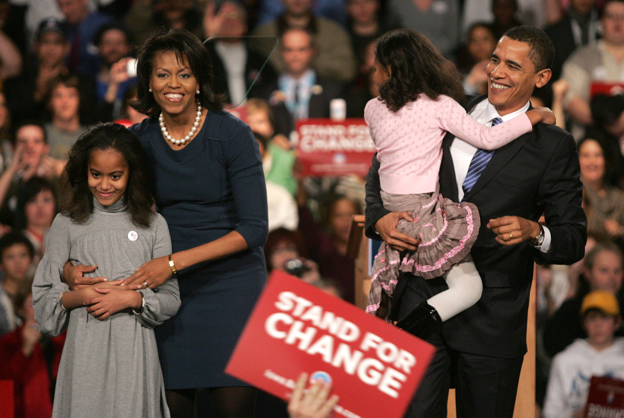 obama-family-photos-barack-michelle-malia-and-sasha-over-the-years